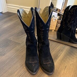 Idyllwind Black Suede Western Heeled Cowboy Boots